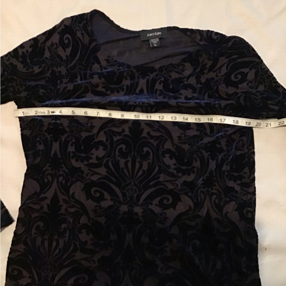 Karen Kane Navy and Black Long Sleeve Top - Picture 4 of 5